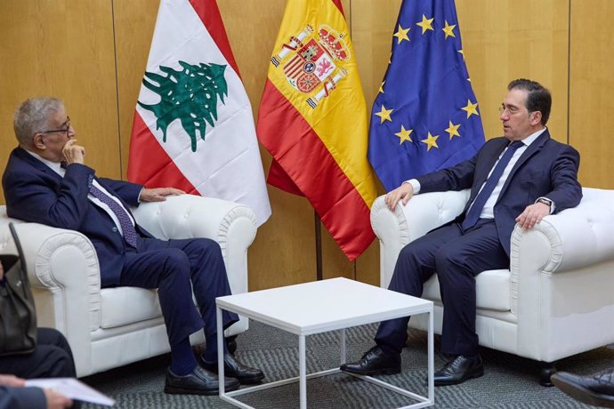 El ministro de Asuntos Exteriores, José Manuel Albares, se reúne con el ministro de Exteriores de Líbano en Abdallah Bou Habib, en el marco del IX Foro de la Unión por el Mediterráneo que se celebra en Barcelona. 28 de octubre de 2024.