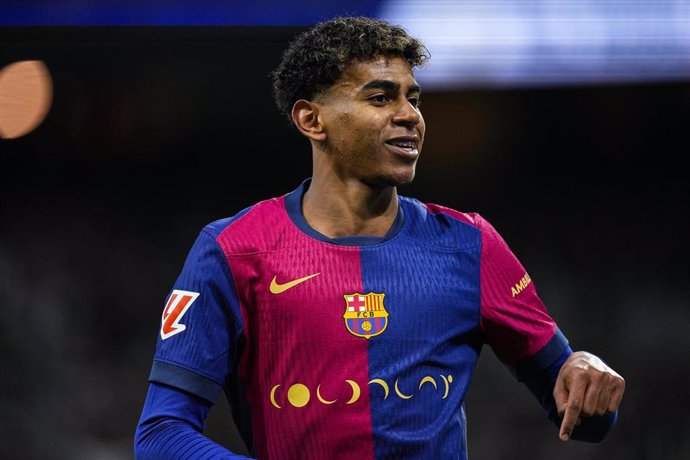 El jugador del FC Barcelona, Lamine Yamal, celebrando un gol en el Clásico.