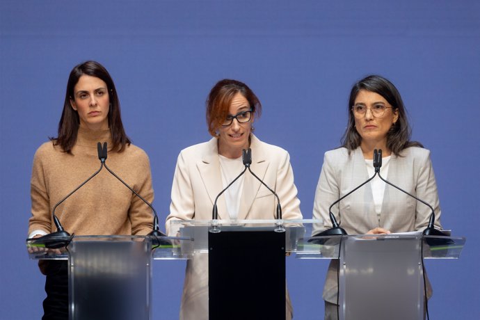 Rita Maestre, Mónica García y Manuela Bergerot