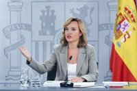 Pilar Alegría pide dar una "respuesta contundente" tras los insultos racistas durante el Clásico