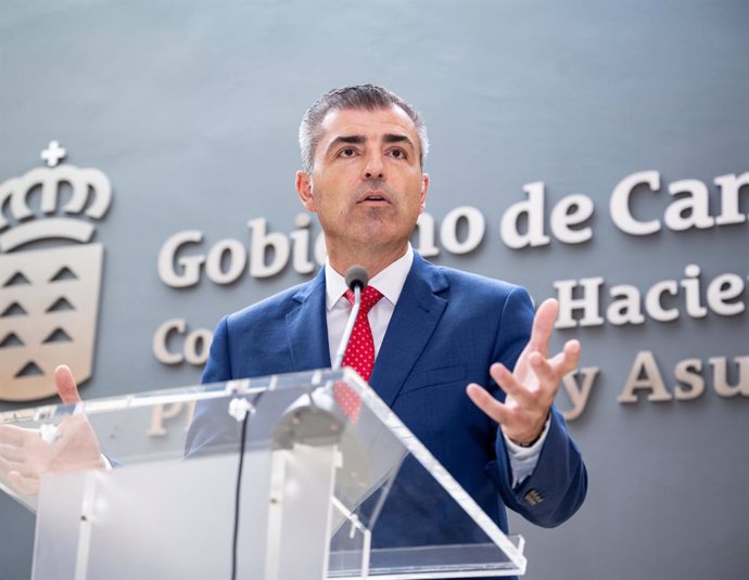 Archivo - El vicepresidente de Canarias, Manuel Domínguez.