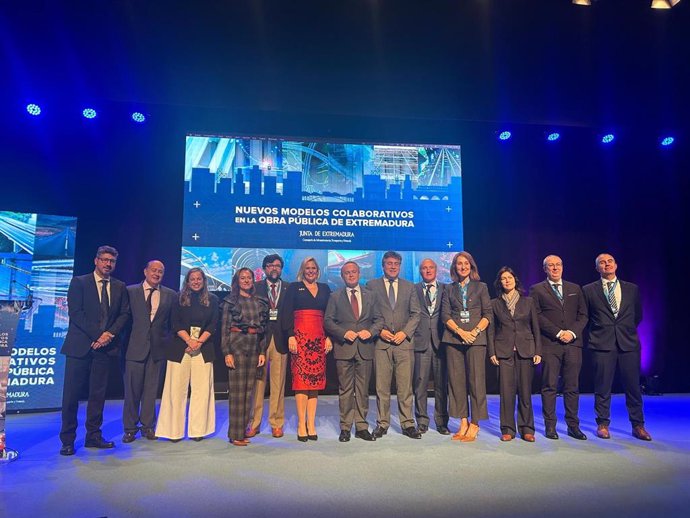 Clausura del foro 'Nuevos modelos colaborativos en la obra pública de Extremadura', que se ha celebrado en Cáceres este lunes