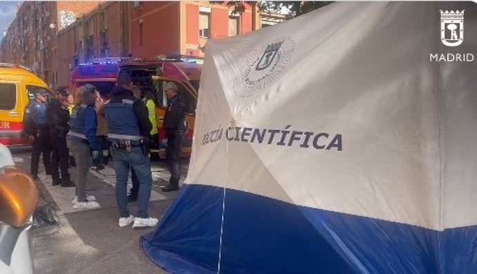 Muere un hombre atropellado por un coche en San Blas