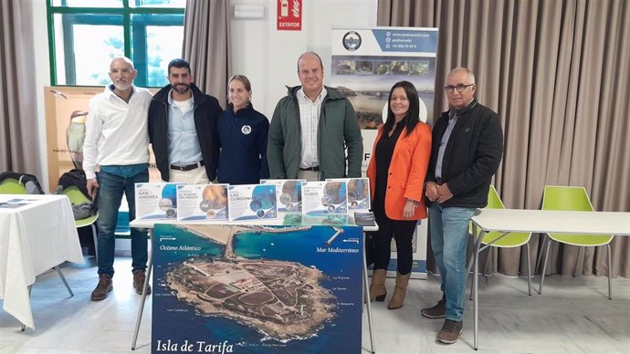 El delegado territorial de Sostenibilidad y Medio Ambiente en la provincia, Óscar Curtido, en las III Jornadas de Productos y Productores del Parque Natural del Estrecho.