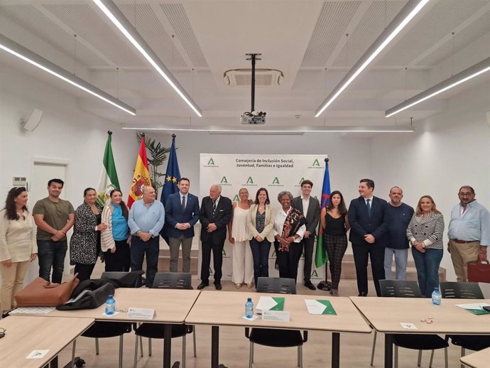 Reunión entre represantes municipales y autonómicos y la Comisión Europea contra el Racismo y la Intolerancia.