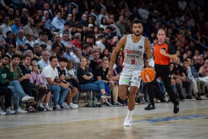 El jugador del Baskonia Timothe Baptiste Luwawu Kongbo en un partido contra el Barça en el Palau Blaugrana