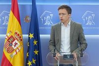 El Congreso contesta al juez que debe decidir sobre la denuncia de Mouliáa que Errejón ya no es diputado