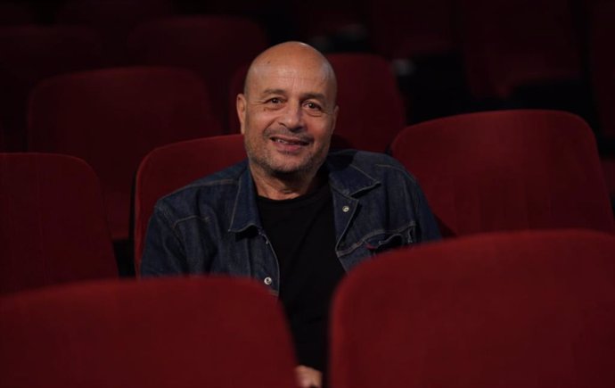 El director Lotfi Achour