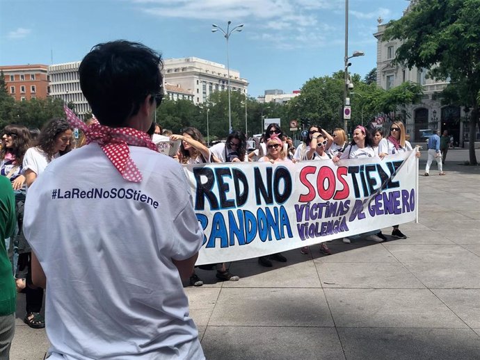 Archivo - La Plataforma de Trabajadoras del Ayuntamiento de Madrid contra la Violencia de Género, en huelga