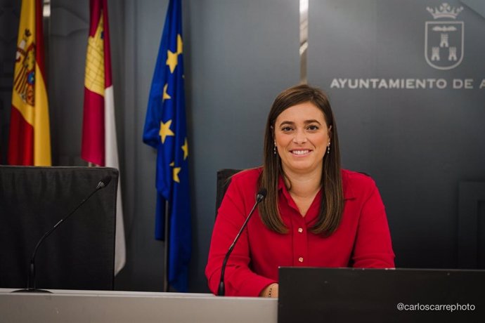 La portavoz del Grupo municipal Vox en el Ayuntamiento de Albacete, Lorena González.