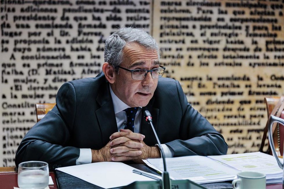 El ex director general de la Red.es, Alberto Martínez Lacambra, comparece en la comisión de investigación sobre los contratos públicos realizados durante la pandemia, en el Senado, a 29 de octubre de 2024, en Madrid (España).