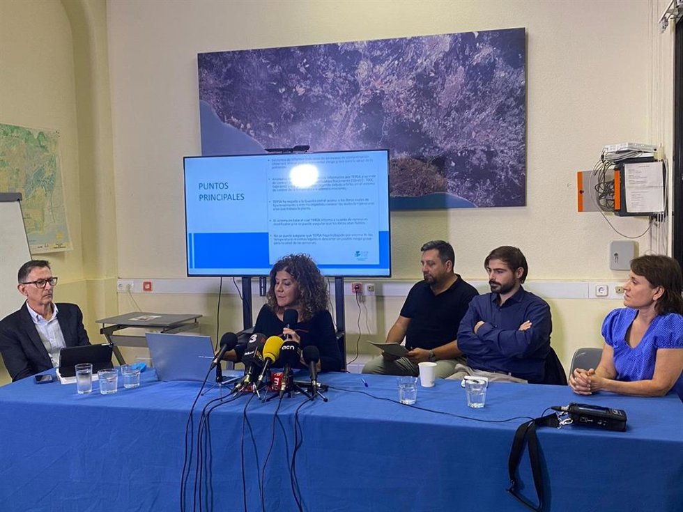 La presidenta de Airenet, Silvina Frucella, en la rueda de prensa celebrada este martes en la sede de la Federació d'Associacions Venals de Barcelona (FAVB)