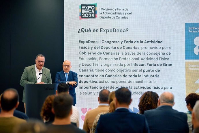 El consejero canario de Deportes, Poli Suárez, y el presidente del Cabildo de Gran Canaria, Antonio Morales, durante la presentación del programa de ExpoDeca2024