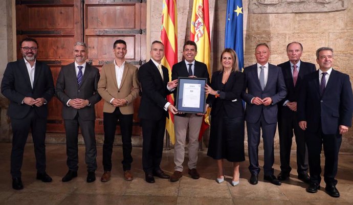 Entrega a la Generalitat del Certificado AENOR