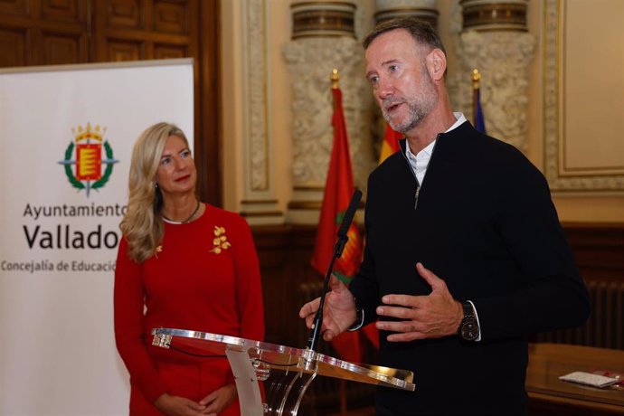 Conferencia 'El reto de educar. La educación como prevención de la salud mental'