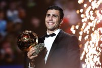 Almeida dará la Medalla de Madrid a Rodri tras ganar un Balón de Oro que "repara una injusticia"