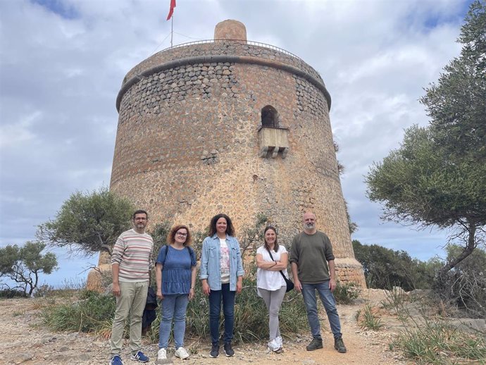 Socialistas de Mallorca en la Torre Picada de Sóller