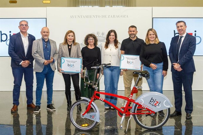 Acto de despedida de Bizi Zaragoza, que terminará de prestar servicio el 31 de octubre para dar paso a la nueva bicicleta pública a mediados de enero de 2025