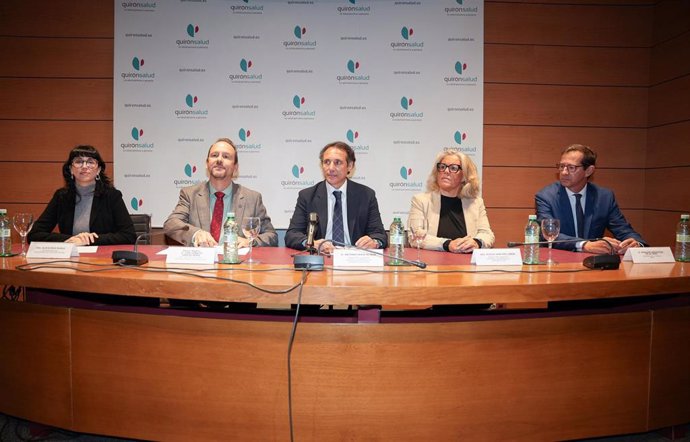 Presentación del proyecto cultural 'Quásares', "geografía emocional de pacientes oncológicos", en el que colaboran la Universidad Internacional de Andalucía y Quirónsalud.