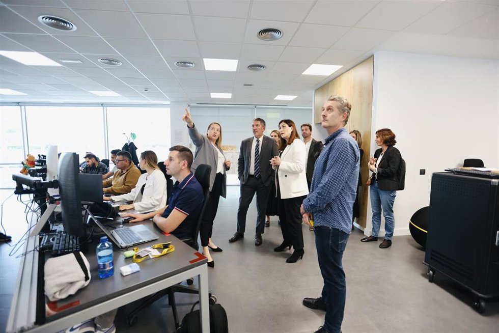 Smper visita la sede de Vueling en Viladecans (Barcelona)