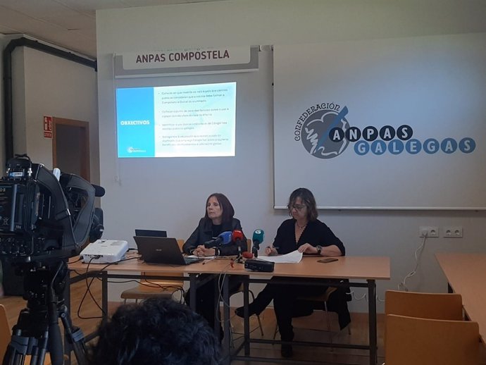 Presentación del informe sobre digitalización de la escuela y Edixgal.