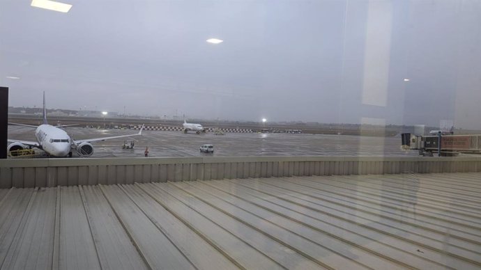 Aeropuerto de Valencia durante el temporal