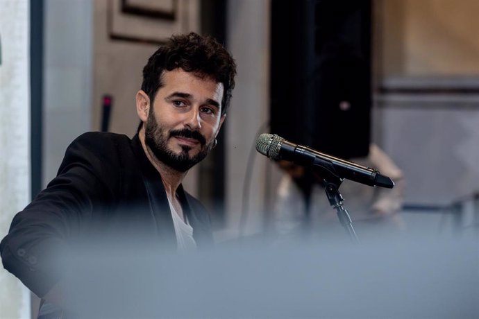 El cantante Antoñito Molina posa para Europa Press en imagen de archivo en Madrid