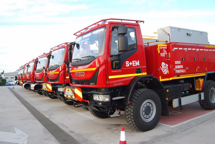 Archivo - Bomberos forestales