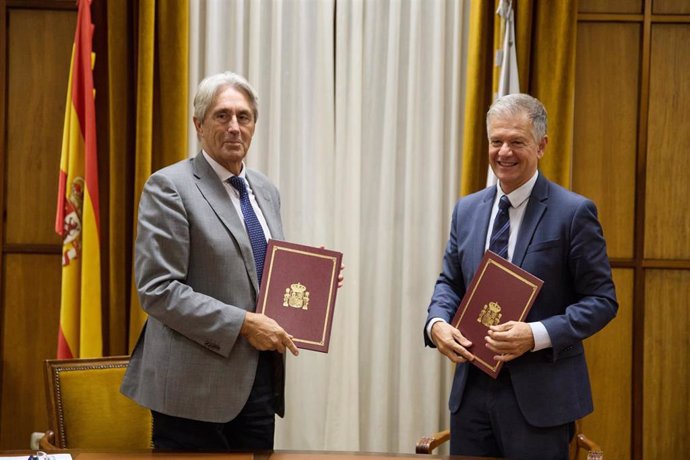 Firma de convenio con CaixaBank, en Universidad de Alcalá Rectorado, a 21 de octubre del 2024, en Alcalá de Henares