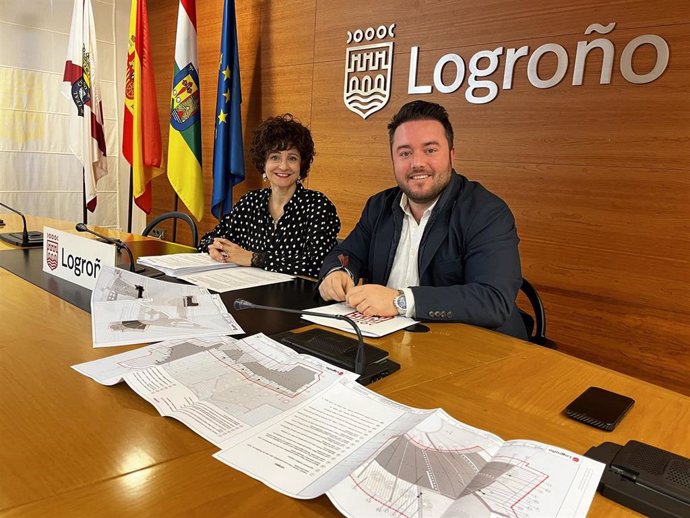 Celia Sanz e Íñigo López-Araquistain, en la rueda de prensa de la Junta de Gobierno Local.