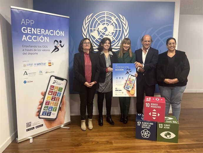 La delegada de Inclusión Social, Ruth Sarabia; el director de Marketing, Sostenibilidad y Recursos Humanos del Comité Olímpico Español (COE), Manuel Parga, la gerente de CIFAL Málaga, Déborah Salafranca, y la directora de Proyectos de la Fundación Trilema