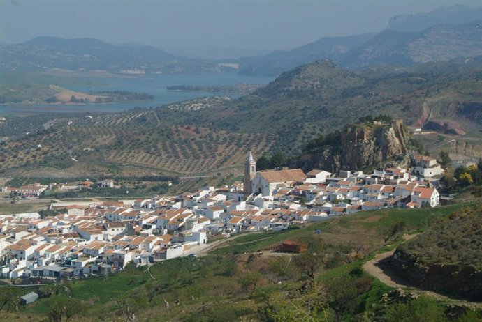 Archivo - Vista de Ardales.