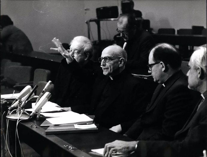 Archivo - Pedro Arrupe en una fotografía de archivo.