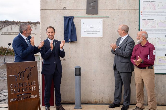 Archivo - El consejero de Transición Ecológica del Gobierno de Canarias, Mariano Hernández Zapata, en la conmemoración del 70 aniversario de la declaración de La Caldera de Taburiente como parque nacional