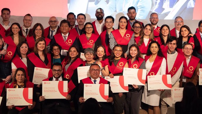 100 alumnos han acudido a la Semana Presencial de EALDE