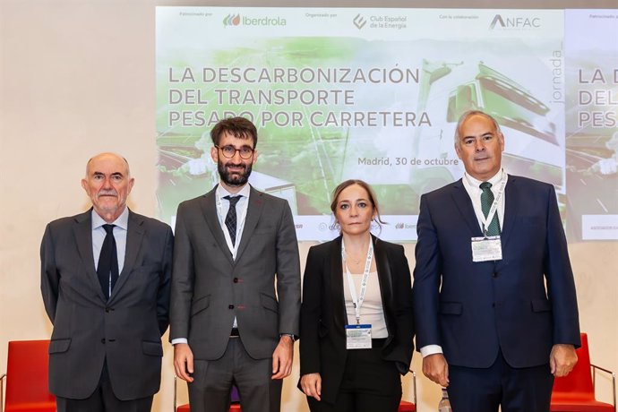 Jornada del Club Español de la Energía (Enerclub) sobre la descarbonización del transporte pesado por carretera