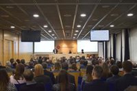 CaixaBank plantea soluciones financieras a 130 empresarios en la Cámara de Sabadell (Barcelona)