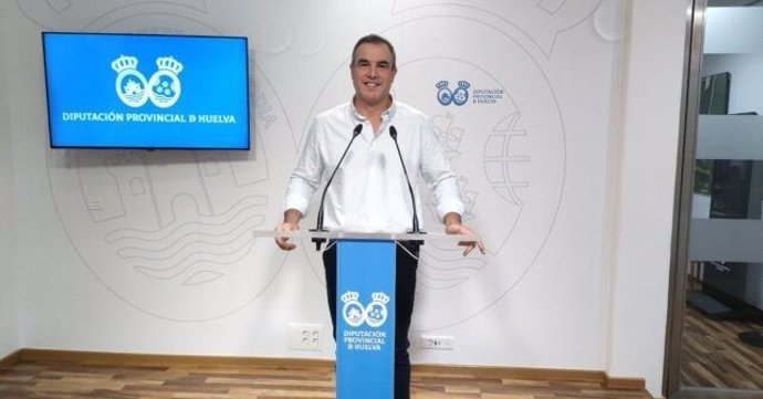 El portavoz del PSOE en la Diputación de Huelva, Rubén Rodríguez.