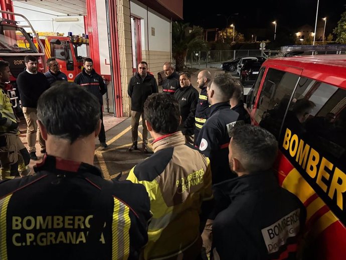 Bomberos de la Diputación de Granada salen para Valencia para colaborar en el dispositivo por la DANA.