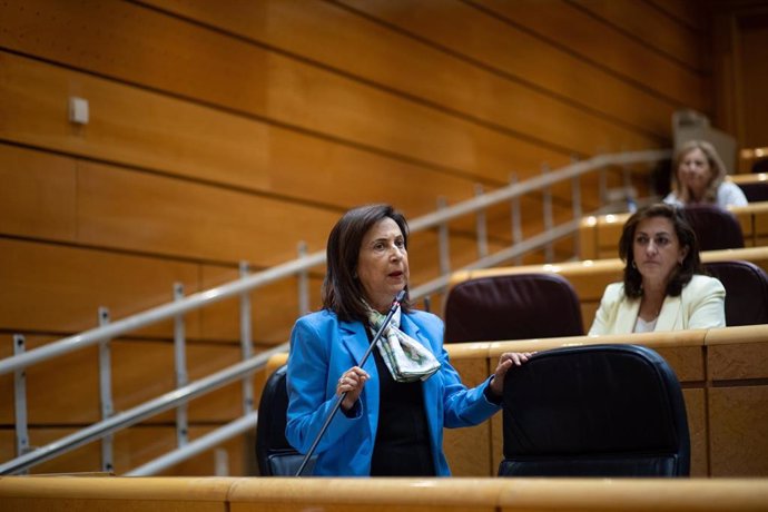 Archivo - La ministra de Defensa, Margarita Robles, durante una sesión de control de Gobierno en el Senado.