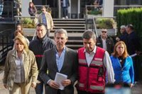 Feijóo afea al Gobierno que no colabore en esta "emergencia" y el peso recaiga en CCAA y alcaldes