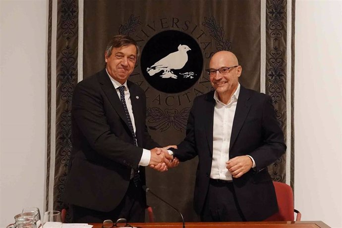 El rector de la Universidad de Málaga, Teodomiro López, y Roberto Espina, consejero delegado de SIA