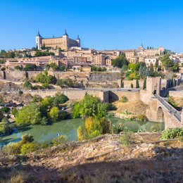 Las provincias del interior, las únicas que crecen en reservas para el puente de Todos los Santos, según Destinia.