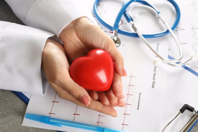 Archivo - Cardiólogos aseguran que un tercio de los pacientes oncológicos puede desarrollar desarrollar una patología cardiovascular