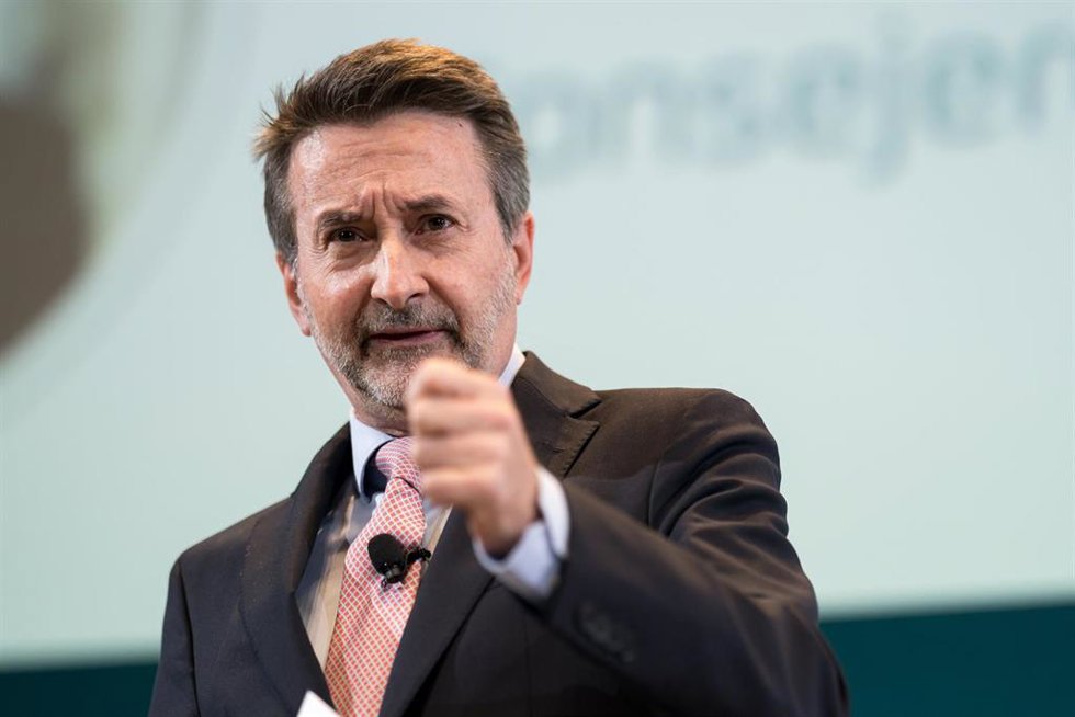 El consejero delegado de Repsol, Josu Jon Imaz, clausura la jornada para 'La transformación industrial hacia el Net Zero', en el Campus Repsol, a 9 de octubre de 2024, en Madrid (España). Organizado por la Fundación Repsol, este evento se celebra con mo