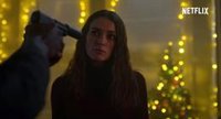 Keira Knightley, espía en Navidad en el vibrante tráiler de Palomas Negras, la nueva serie de Netflix