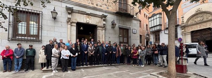 Minuto de silencio en la Delegación del Gobierno de C-LM