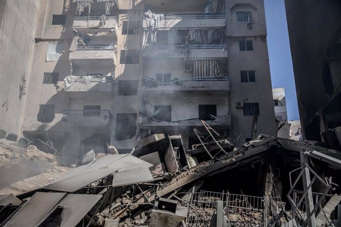 Edificio destruido por un bombardeo del Ejército de Israel contra la capital de Líbano, Beirut (archivo)