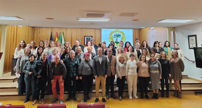 CCOO Sevilla celebra la estabilización de 140 plazas en el Ayuntamiento de Mairena del Aljarafe.