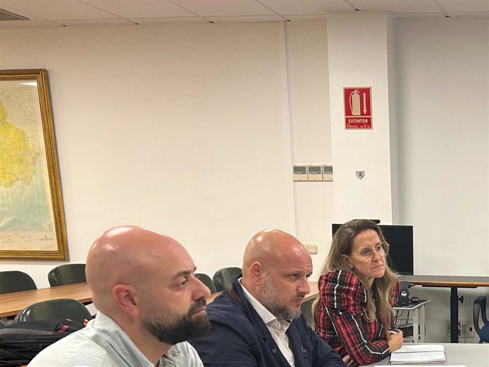 Representantes de Vox se reúne con miembros de COAG en Vícar (Almería).